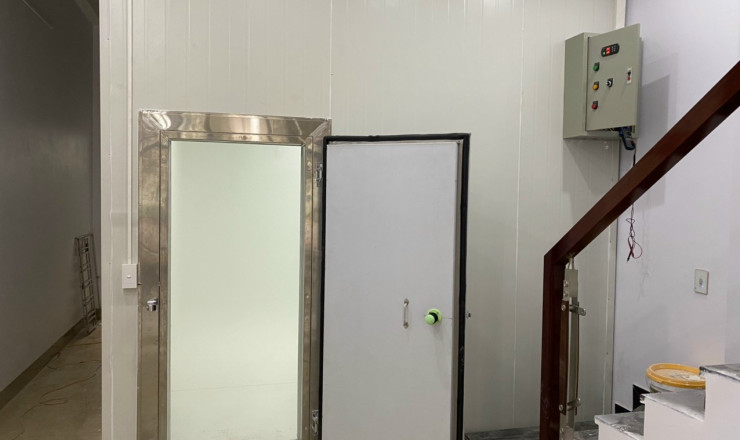 Kho đông lạnh thực phẩm bếp trung tâm